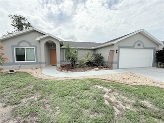 910 Greenwood Ave, Lehigh Acres, FL 33972
