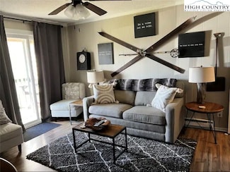 301 Pinnacle Inn Rd Unit 3229, Beech Mountain, NC 28604