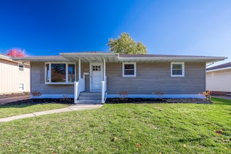 8749 Monroe Ave, Munster, IN 46321