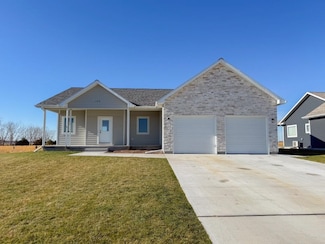 120 Revere Cir, Lexington, NE 68850