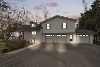 115 Glenwood Dr, Williams Bay, WI 53191