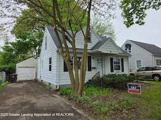 526 Fenton St, Lansing, MI 48910