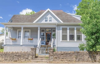 231 Randolph Ave, Pulaski, VA 24301