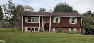 2 Kingsley Cir, Johnson City, TN 37601