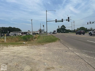 4604 E Highland Dr, Jonesboro, AR 72401