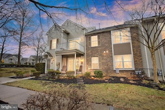 5702B Adelaide Dr, Mount Laurel, NJ 08054