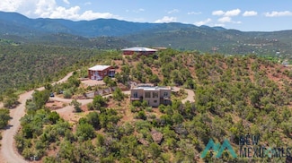 104 Red Rock Rd, La Luz, NM 88337