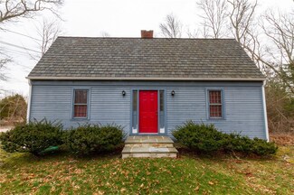 8 John Dyer Rd, Little Compton, RI 02837
