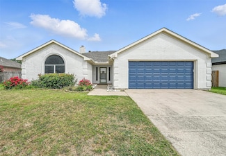 312 Helmsford Trail, Saginaw, TX 76179