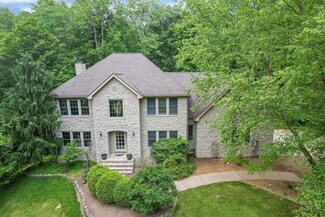 131 Phillips Glen Dr, Granville, OH 43023