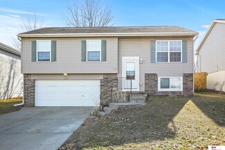 16475 Burdette St, Omaha, NE 68116