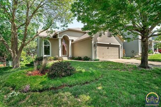 5704 SW 35th St, Topeka, KS 66614