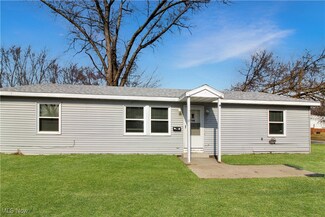 424 Short St, Port Clinton, OH 43452