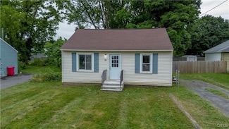 616 Manor Dr, Chittenango, NY 13037