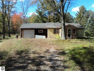 583 N Sand Lake Rd, National City, MI 48748