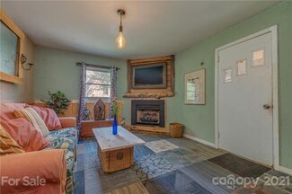 333 Thermal View Dr, Tryon, NC 28782