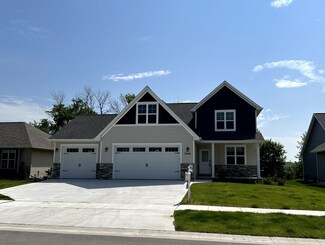N9248 Constellation Dr, Appleton, WI 54915