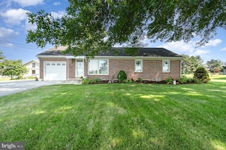 880 Hoffer Rd, Annville, PA 17003