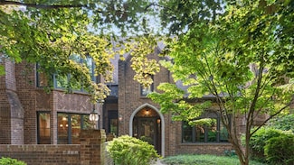 105 Bristol Square Unit 105, Pittsburgh, PA 15238