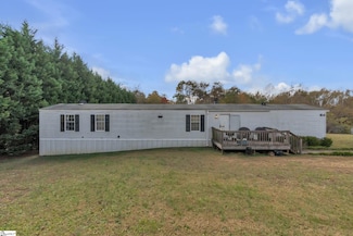 1955 Rainbow Lake Rd, Chesnee, SC 29323