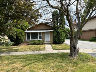 6436 103rd St, Chicago Ridge, IL 60415