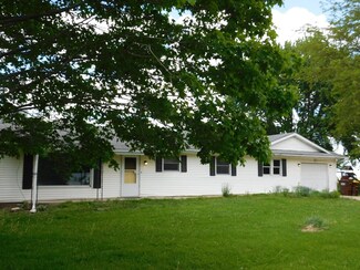 368 Wisconsin Ave, Paw Paw, IL 61353