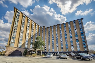 1 Renaissance Place Unit 615, Palatine, IL 60067