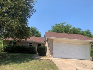 1915 Rolling Stone Dr, Norman, OK 73071
