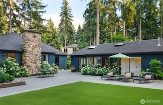 13403 NE 33rd Ln, Bellevue, WA 98005