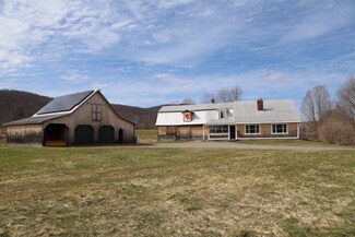 3308 Lower Pleasant Valley Rd, Cambridge, VT 05444