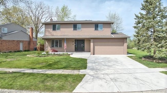 1901 Woodgate Dr, Troy, MI 48083