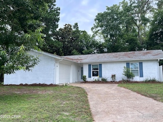 101 Villa Ct, Panama City Beach, FL 32413