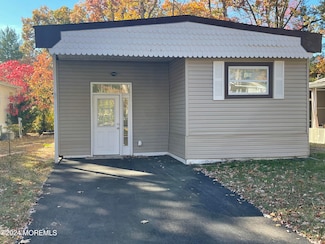 19 Nicholas Blvd, Jackson Township, NJ 08527