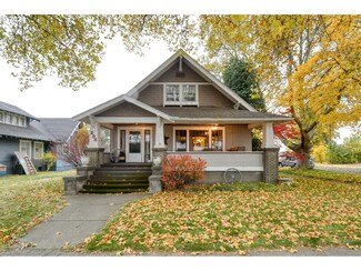 206 S 3rd St, Athena, OR 97813