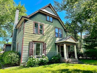 910 W Spencer Ave, Marion, IN 46952