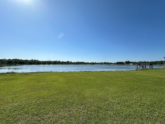 32 Long Island Rd, Poplarville, MS 39470