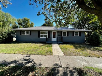 800 Broadway St, Lamar, MO 64759