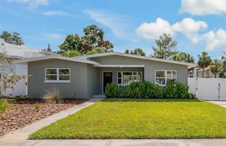 433 Pineapple St, Tarpon Springs, FL 34689