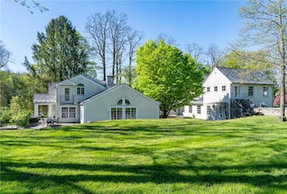 644 Tower Hill Rd, Millbrook, NY 12545