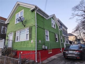 131 River Ave, Providence, RI 02908