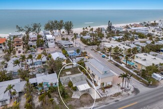2918 Gulf Dr, Holmes Beach, FL 34217