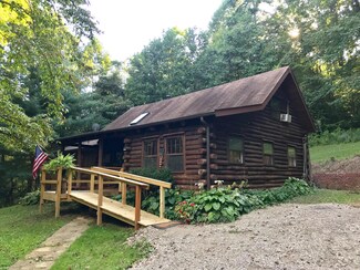 932 Luckhart Rd, Kingston, OH 45644