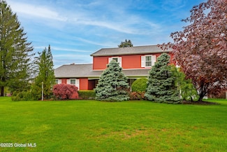26 Joy Dr, Albany, NY 12211