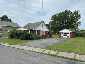 146 Smith St, Watertown, NY 13601