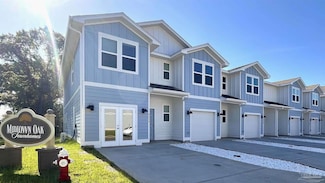 2943 Overcup St, Ferry Pass, FL 32514