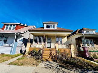 12140 Mitchell St, HamtraMcK, MI 48212