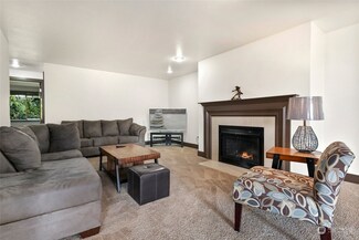 9920 NE 119th St Unit 307, Kirkland, WA 98034