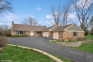 29145 N Gossell Rd, Mundelein, IL 60060