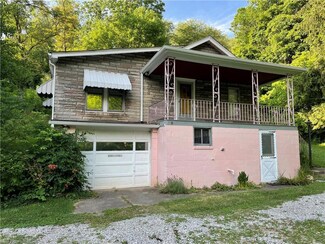 1335 Cove Rd, Weirton, WV 26062