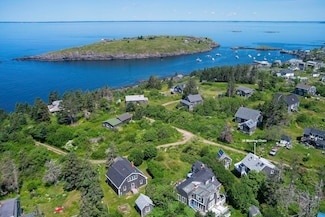 30 Mooring Chain Rd, Monhegan, ME 04852